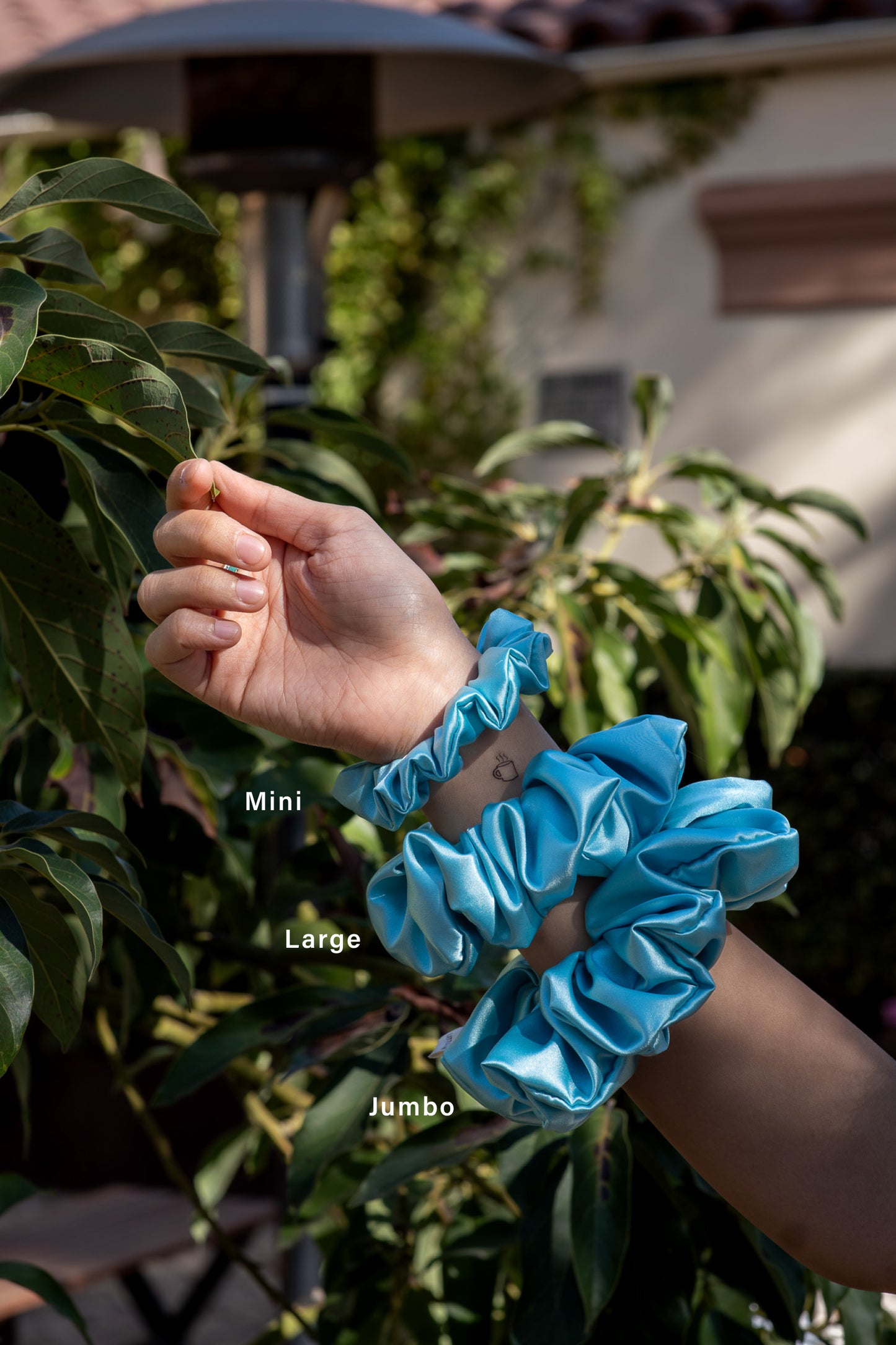 Holiday swirl scrunchie